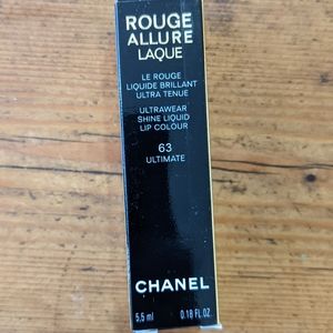 CHANEL Rouge Allure Laque / Ultimate